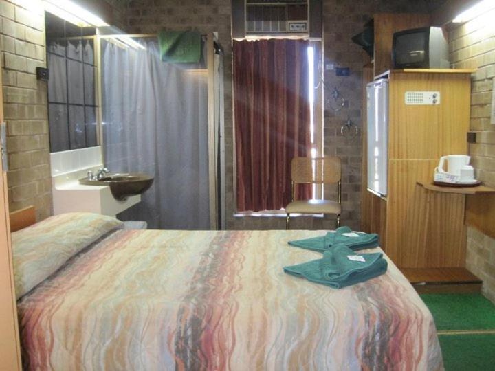 Desert Rose Inn Alice Springs Værelse billede