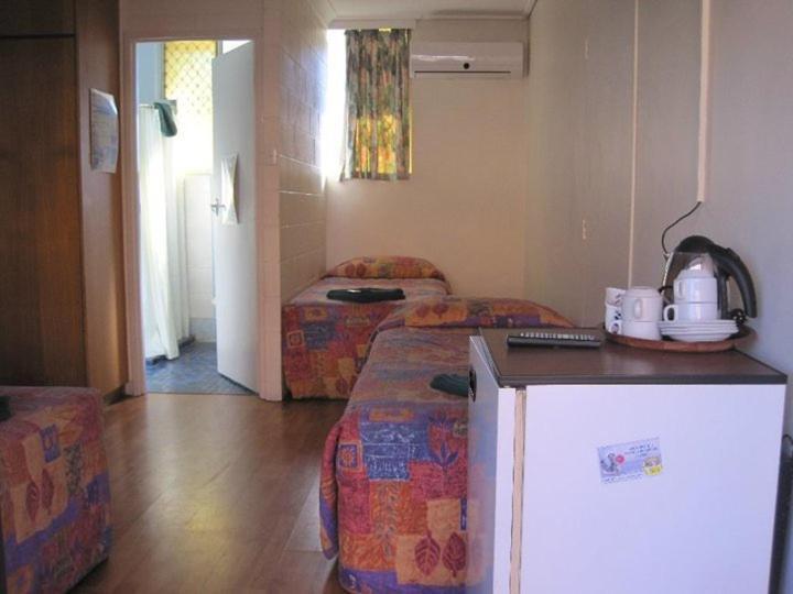 Desert Rose Inn Alice Springs Værelse billede
